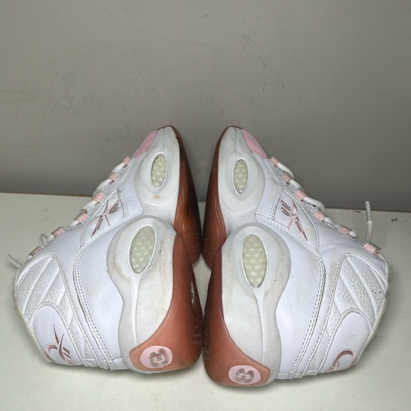 Reebok Allen Iverson #3 question mid pink toe men’s suede White and Pink Shoes - Picture 7 of 9